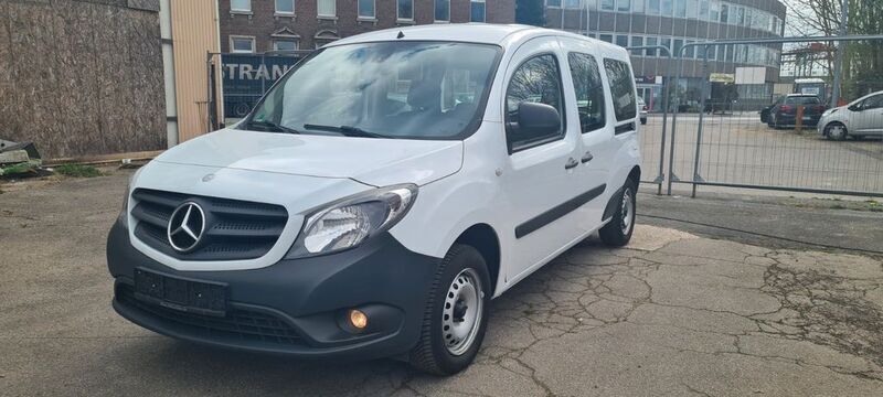 Weiß Gebraucht 2017 Mercedes Citan 111 Kombi | 9.900 € (Fairer Preis) - Bild 1/4