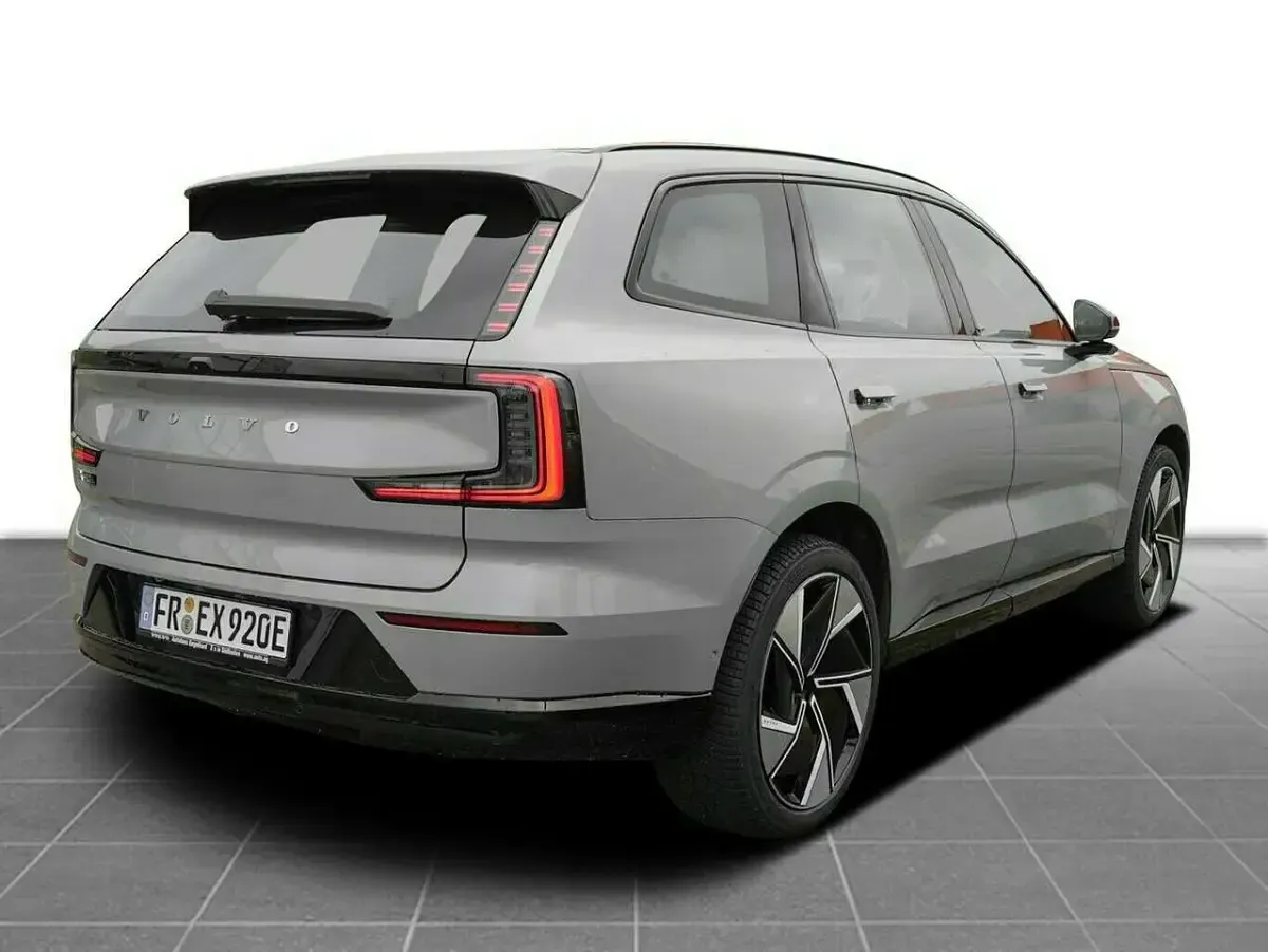 Gebraucht Volvo EX90 Ultra 300 kW (408 PS) 2024 Vapour grey SUV
