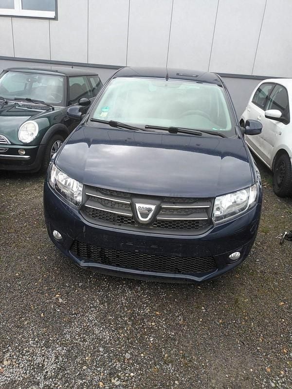 Gebraucht Dacia Sandero Lauréate 75 PS (55 kW) 2014 Blau Limousine