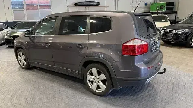 Gebraucht Chevrolet Orlando LTZ 163 PS (119 kW) 2011 Grau Van / Kleinbus