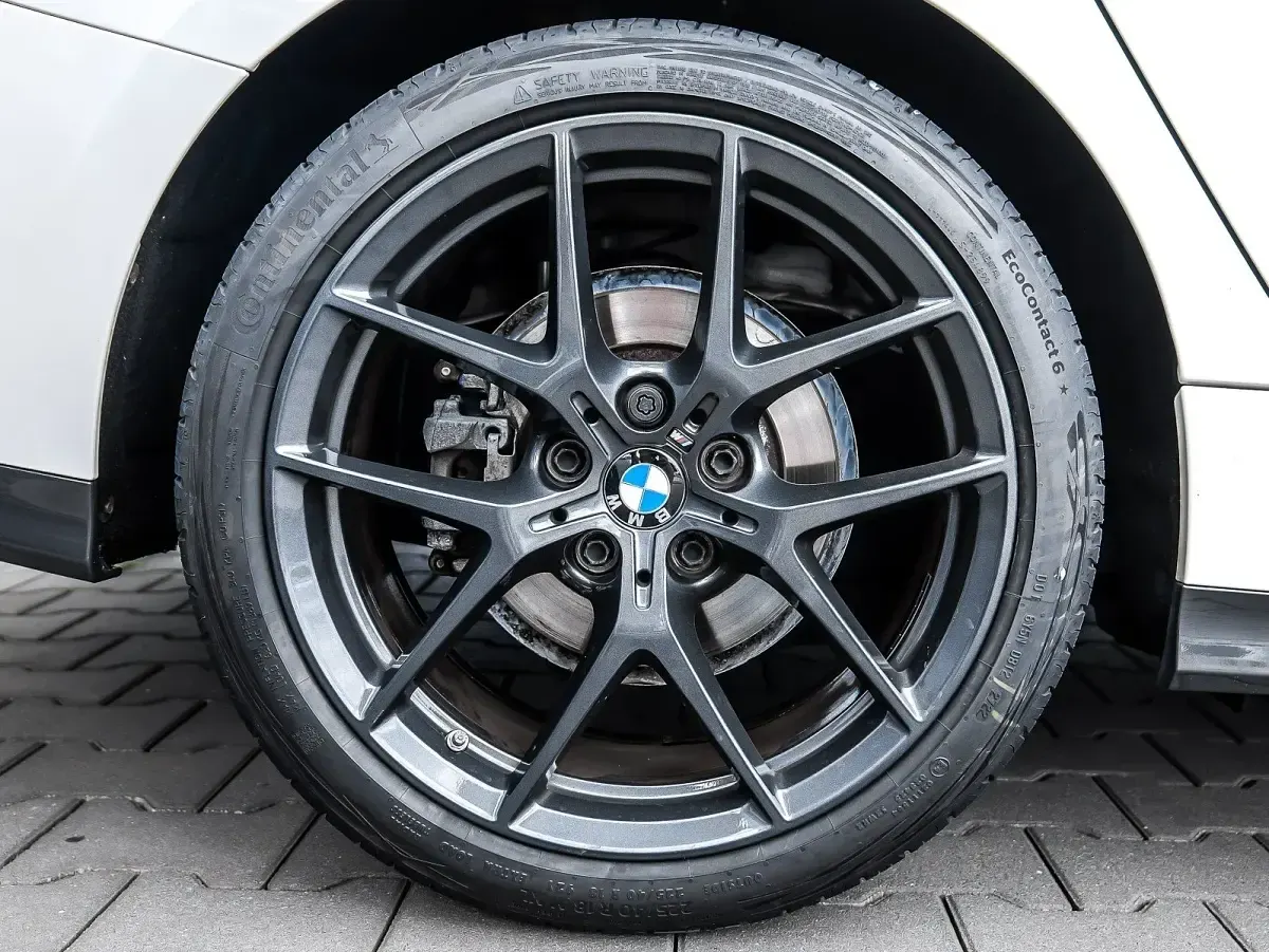 Gebraucht BMW 218 M Sport 136 PS (100 kW) 2022 Weiß Coupé