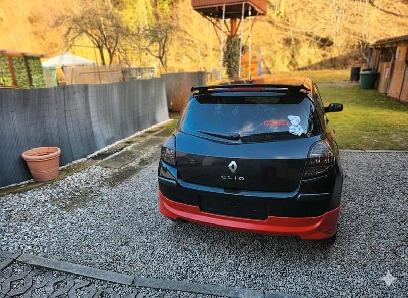 Gebraucht Renault Clio III 86 PS (63 kW) 2007 Schwarz Kleinwagen