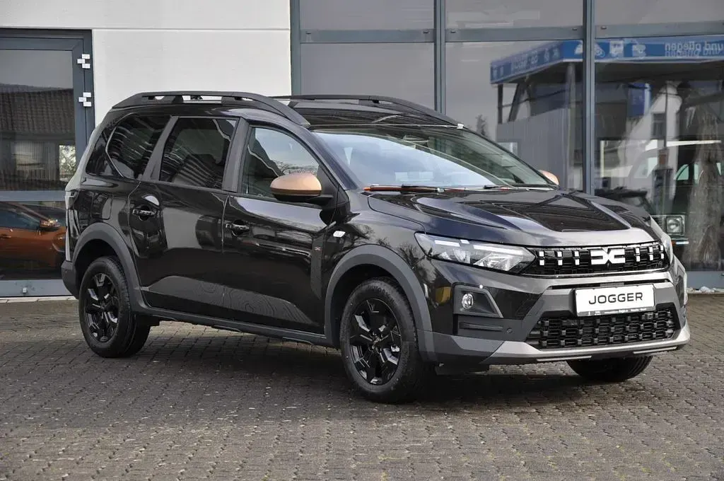Neu Dacia Jogger Extreme 110 PS (80 kW) 2025 Schwarz Van / Kleinbus