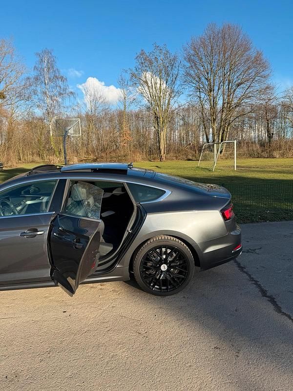 Gebraucht Audi A5 S-Line 231 PS (169 kW) 2019 Andere farben Coupé
