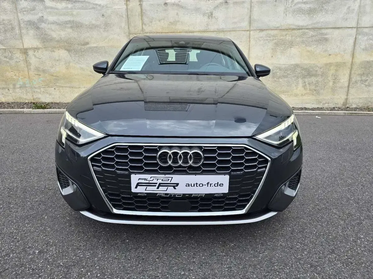 Gebraucht Audi A3 Advanced 150 PS (110 kW) 2021 Grau Limousine