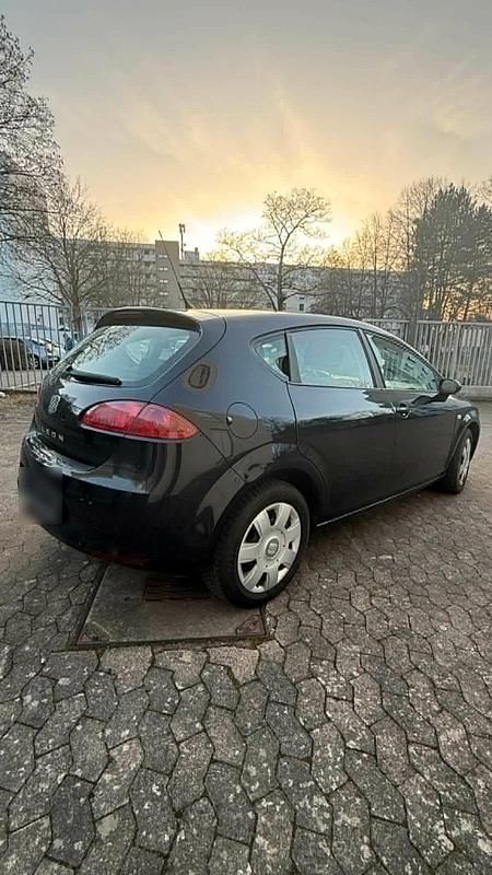 Gebraucht Seat Leon 105 PS (77 kW) 2006 Schwarz Kleinwagen
