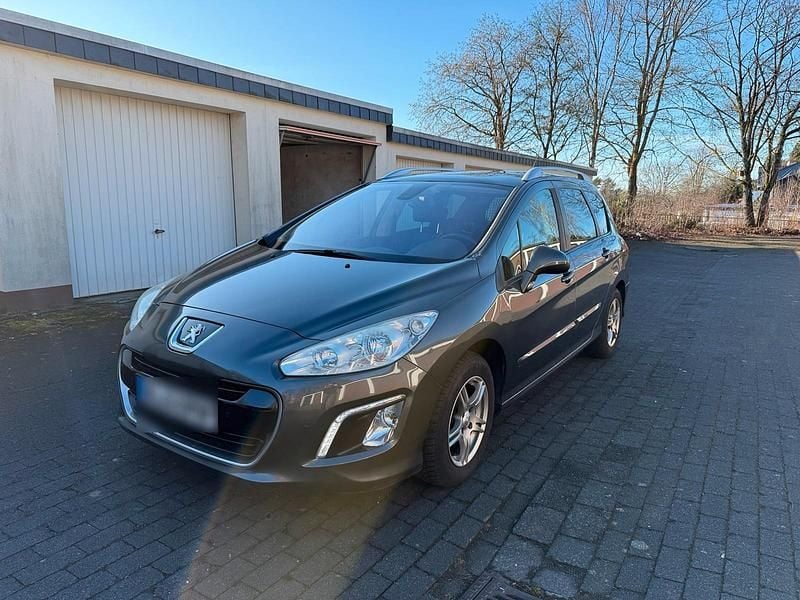 Gebraucht Peugeot 308 112 PS (82 kW) 2011 Grau Kombi