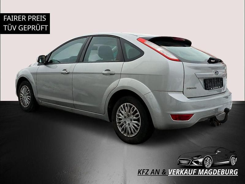 Gebraucht Ford Focus Style 101 PS (74 kW) 2008 Silber Limousine