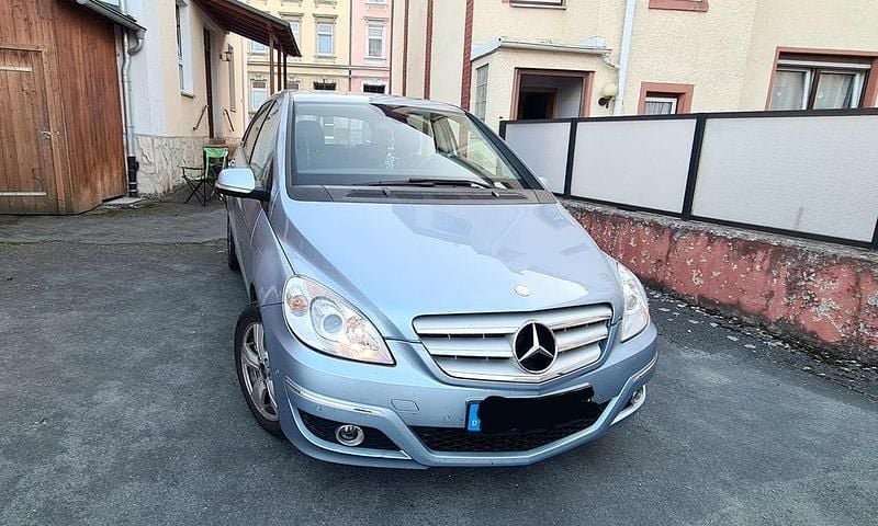 Blau Gebraucht 2008 Mercedes B200 Van / Kleinbus | 3.500 € (Guter Preis) - Bild 1/4