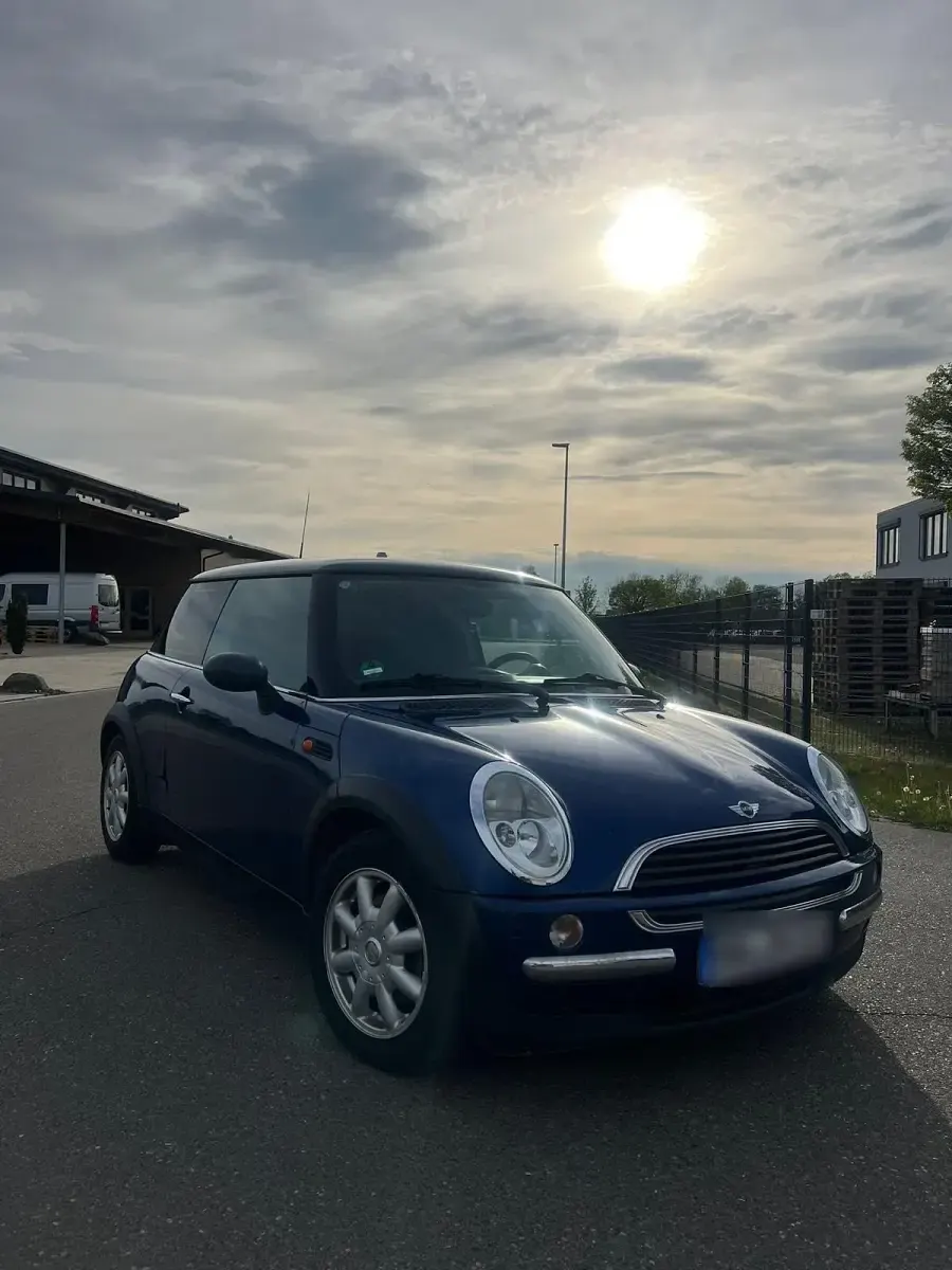 Usata Mini Cooper 90 CV (66 kW) 2004 Blu Utilitaria