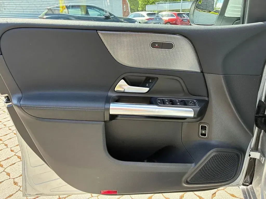 Gebraucht Mercedes B250 Progressive 160 PS (117 kW) 2022 Silber Kleinwagen