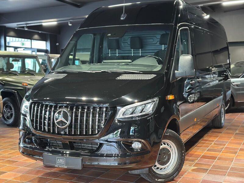 Schwarz Gebraucht 2021 Mercedes Sprinter Van | 47.540 € (Fairer Preis) - Bild 1/3