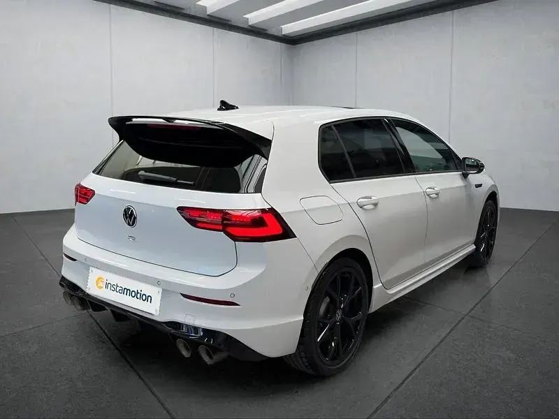 Neu VW Golf VIII R 333 PS (244 kW) 2025 Weiß Kleinwagen