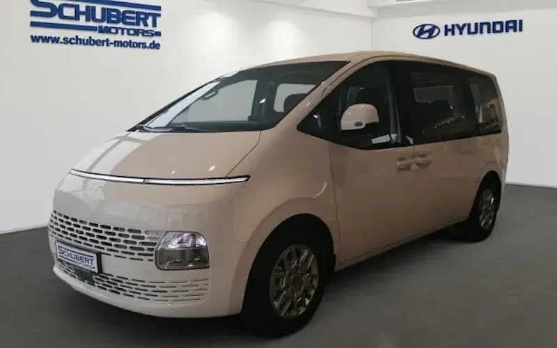 Neu Hyundai Staria Trend 225 PS (165 kW) 2026 Weiß Van / Kleinbus