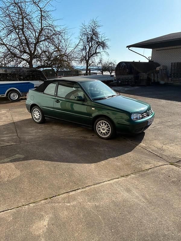Gebraucht VW Golf Cabriolet 100 PS (73 kW) 1999 Grün Cabrio
