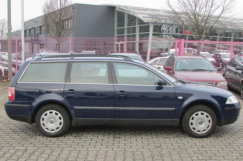 Gebraucht VW Passat Trendline 116 PS (85 kW) 2002 Blau Kombi