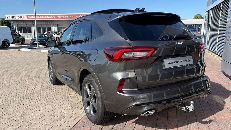 Neu Ford Kuga ST-Line X 243 PS (178 kW) 2025 Grau SUV