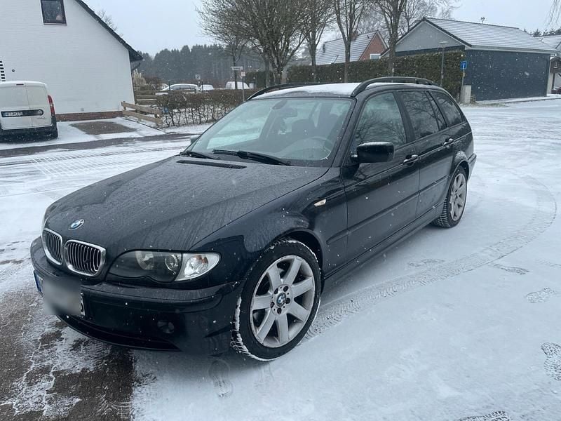 Schwarz Gebraucht 2002 BMW 320 Kombi | 3.000 € (Fairer Preis) - Bild 1/4