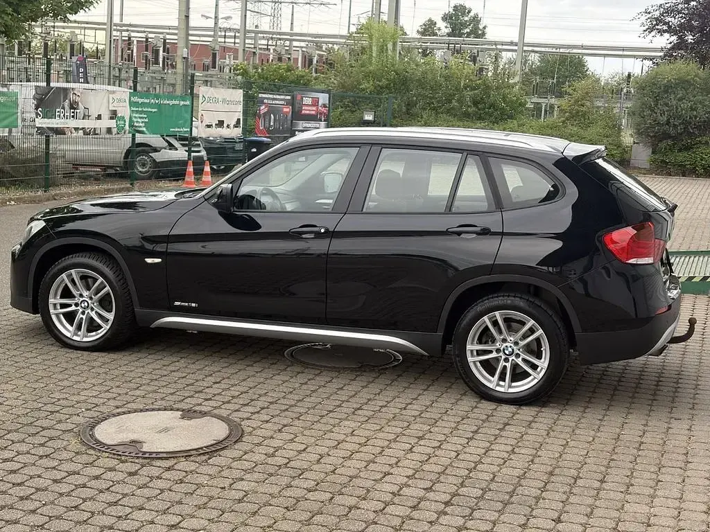 Gebraucht BMW X1 150 PS (110 kW) 2012 Schwarz SUV
