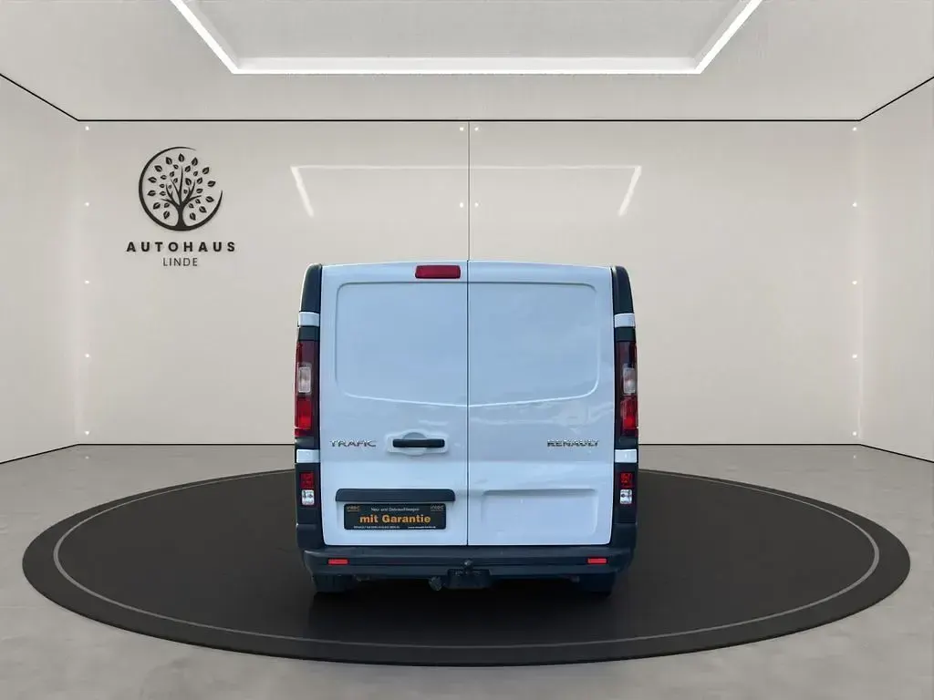 Gebraucht Renault Trafic Komfort 120 PS (88 kW) 2019 Weiß Van / Kleinbus