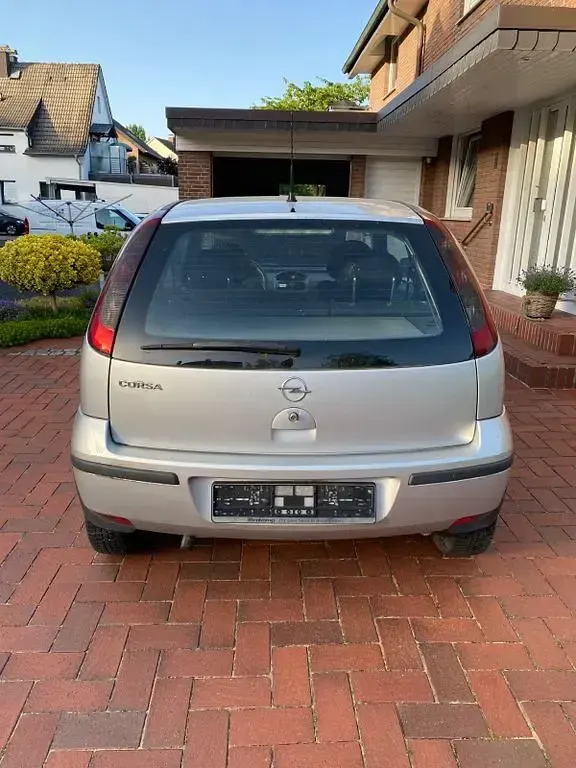 Gebraucht Opel Corsa 60 PS (44 kW) 2004 Silber Kleinwagen