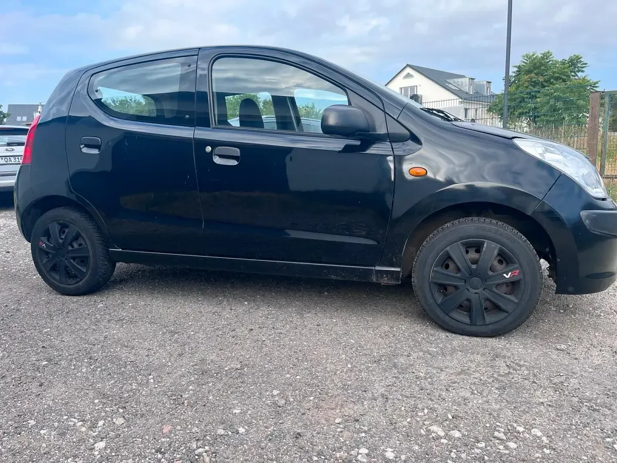 Gebraucht Nissan Pixo 60 PS (44 kW) 2010 Kleinwagen