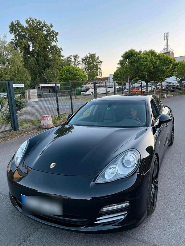 Schwarz Gebraucht 2011 Porsche Panamera 4 Limousine | 21.800 € (Fairer Preis) - Bild 1/4
