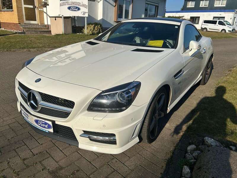 Weiß Gebraucht 2011 Mercedes SLK350 Edition 1 Cabrio | 21.995 € (Fairer Preis) - Bild 1/4