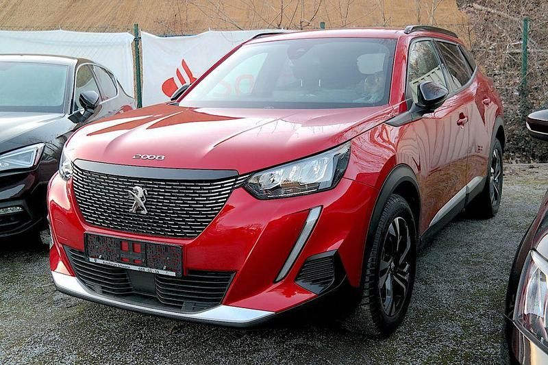 Gebraucht Peugeot 2008 Allure 131 PS (96 kW) 2023 Rot SUV