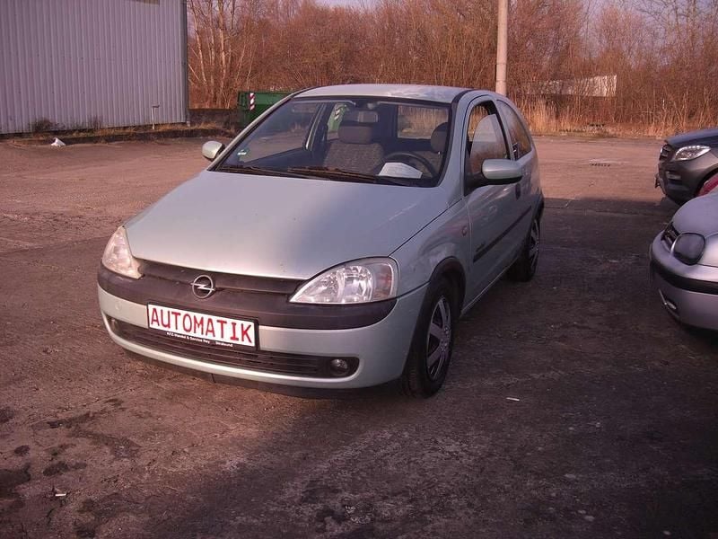Gebraucht Opel Corsa 90 PS (66 kW) 2001 Grün Kleinwagen