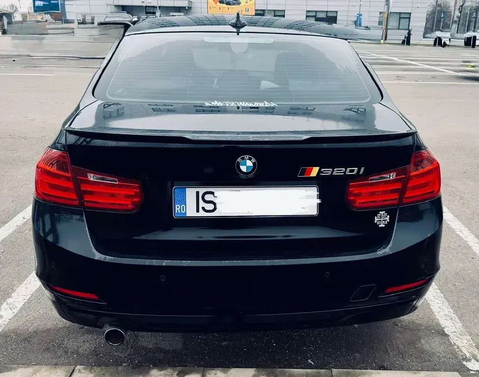 Gebraucht BMW 320 184 PS (135 kW) 2014 Schwarz Limousine