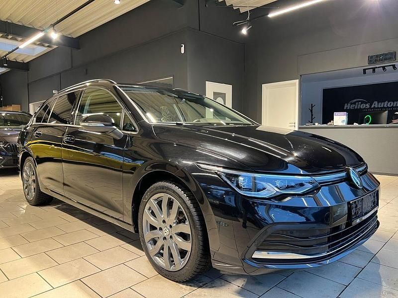 Schwarz Gebraucht 2022 VW Golf VIII Limousine | 23.990 € (Guter Preis) - Bild 1/4