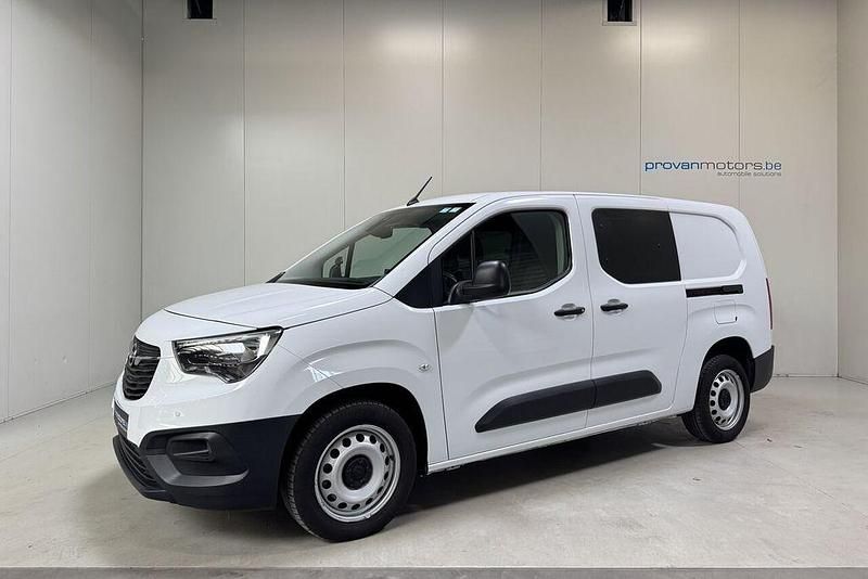 Gebraucht Opel Combo 131 PS (96 kW) 2023 Weiß Van / Kleinbus