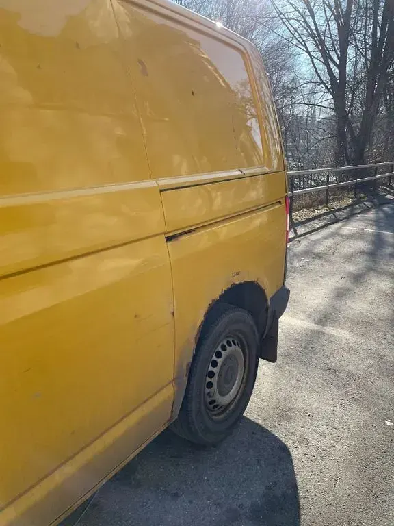 Używany VW Transporter 84 KM (61 kW) 2012 Żółty Van