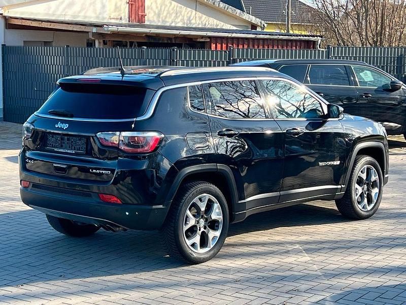 Gebraucht Jeep Compass Limited 170 PS (125 kW) 2019 Schwarz SUV