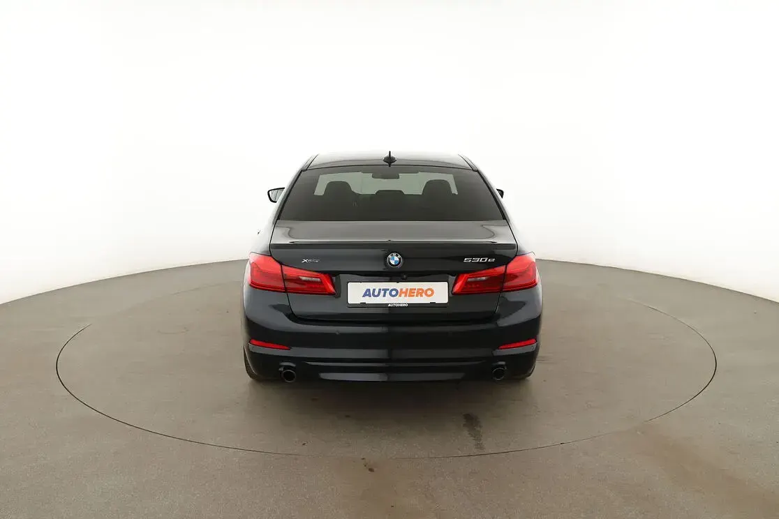 Gebraucht BMW 530e Sport Line 95 PS (69 kW) 2020 Schwarz Limousine