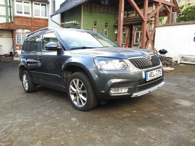 Gebraucht Skoda Yeti 150 PS (110 kW) 2015 Grau SUV