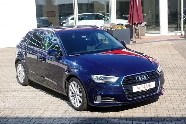 Gebraucht Audi A3 Sport 150 PS (110 kW) 2016 Blau Limousine