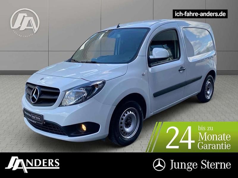 Weiß Gebraucht 2021 Mercedes Citan 111 Van / Kleinbus | 13.673 € (Superpreis) - Bild 1/3