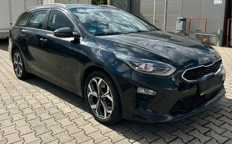 Schwarz Gebraucht 2021 Kia Ceed Sportswagon Spirit Kombi | 17.400 € (Fairer Preis) - Bild 1/4