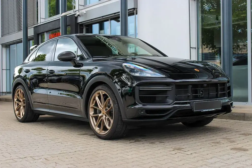 Gebraucht Porsche Cayenne Turbo GT 640 PS (470 kW) 2022 Schwarz SUV