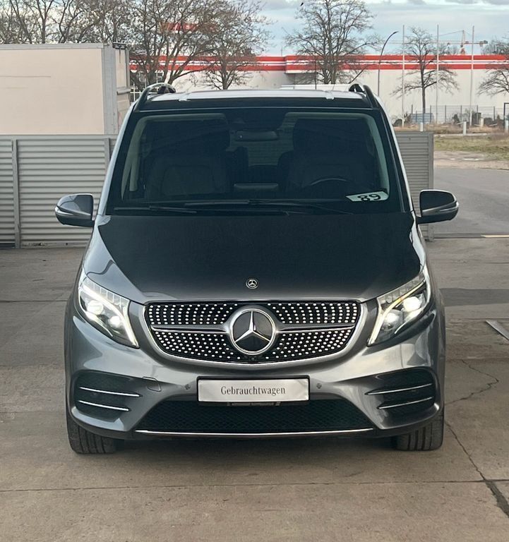 Gebraucht Mercedes V300 AMG line 239 PS (175 kW) 2019 Selenitgrau metallic Van / Kleinbus