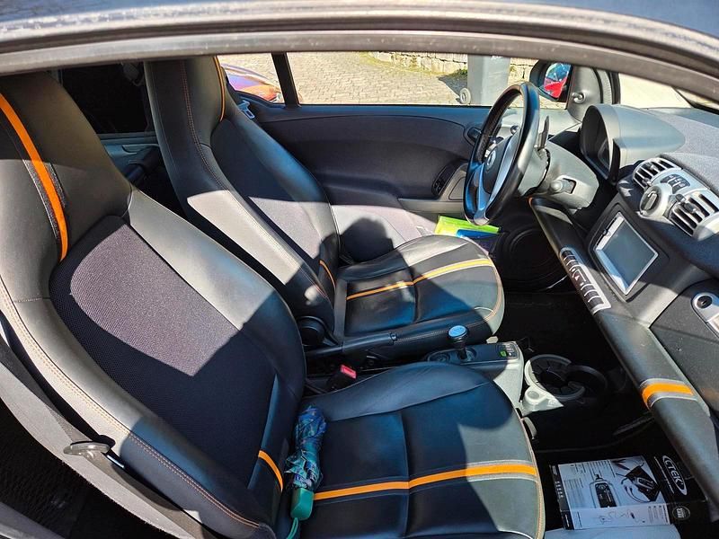 Gebraucht Smart ForTwo Coupé 2011 Orange Coupé