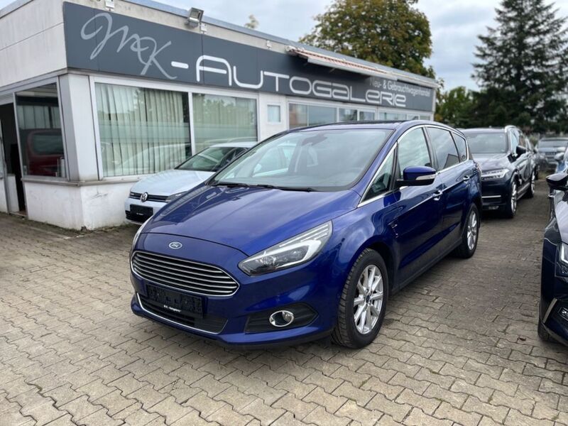 Blau Gebraucht 2017 Ford S-MAX Titanium Van / Kleinbus | 11.990 € (Guter Preis) - Bild 1/4