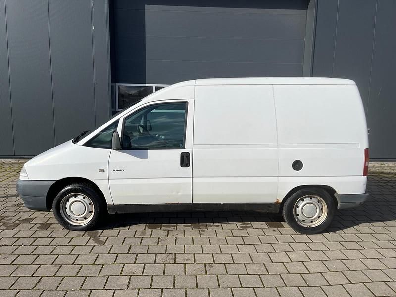 Gebraucht Citroën Jumpy 95 PS (69 kW) 2004 Weiß Van / Kleinbus