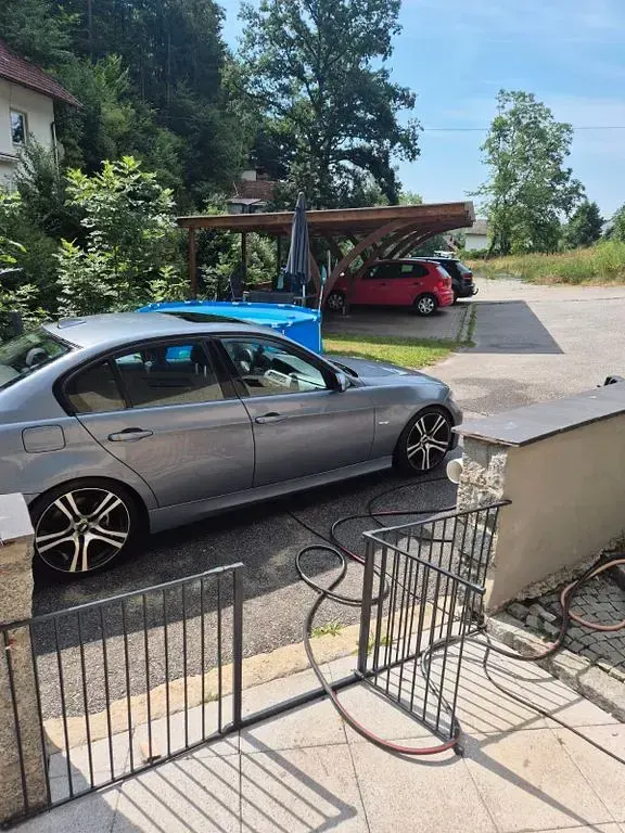 Gebraucht BMW 320 163 PS (119 kW) 2007 Silber Limousine