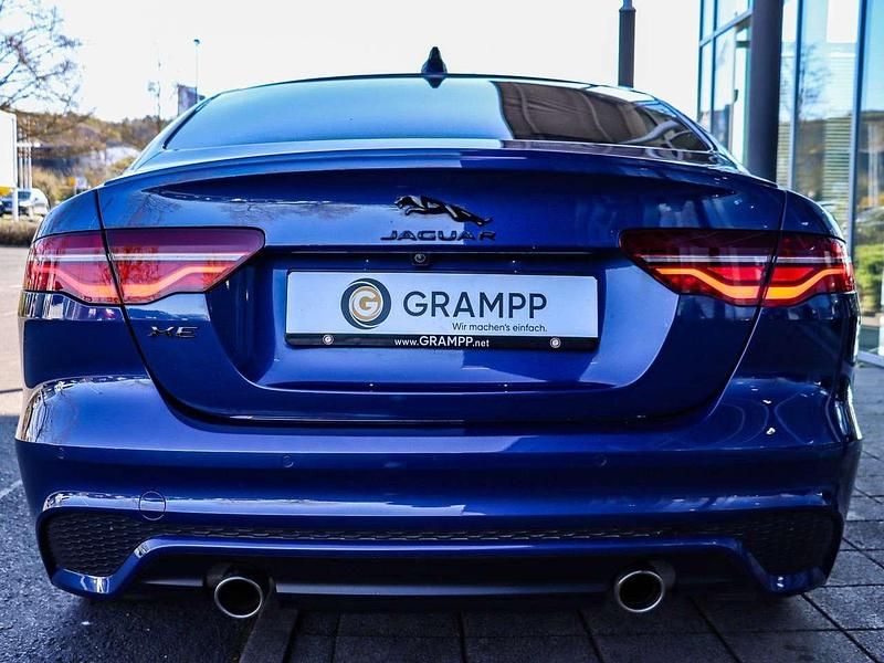 Gebraucht Jaguar XE R-Dynamic 250 PS (183 kW) 2021 Blau Limousine