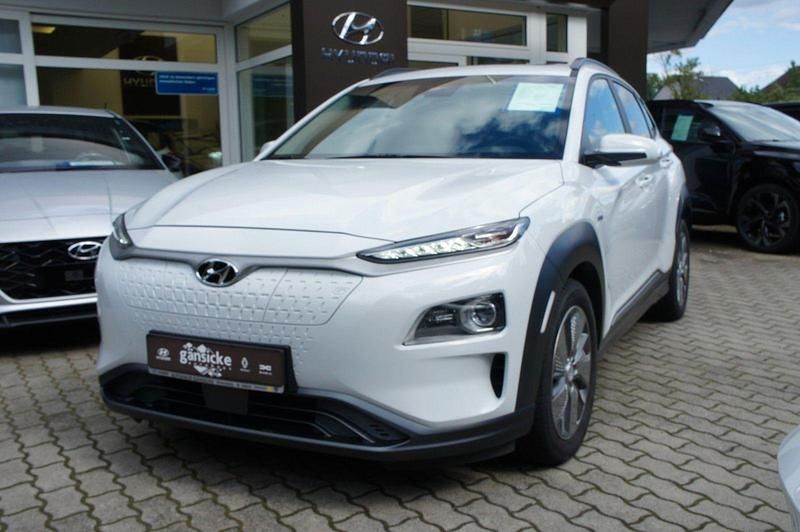 Weiß Gebraucht 2021 Hyundai Kona Style SUV | 19.790 € (Guter Preis) - Bild 1/4