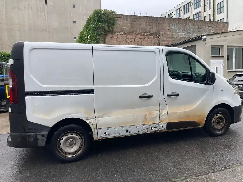 Gebraucht Renault Trafic 95 PS (69 kW) 2020 Weiß Van / Kleinbus