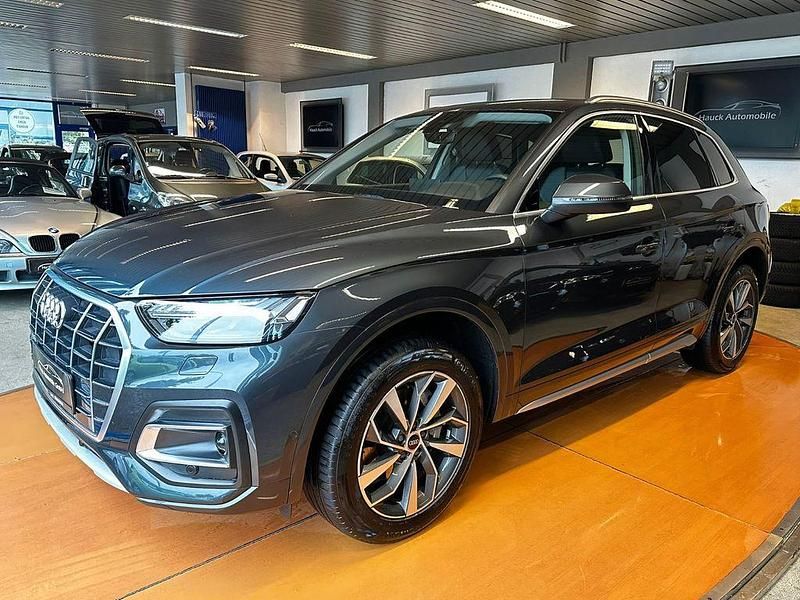 Grau Gebraucht 2024 Audi Q5 Ambiente SUV | 48.490 € (Fairer Preis) - Bild 1/3